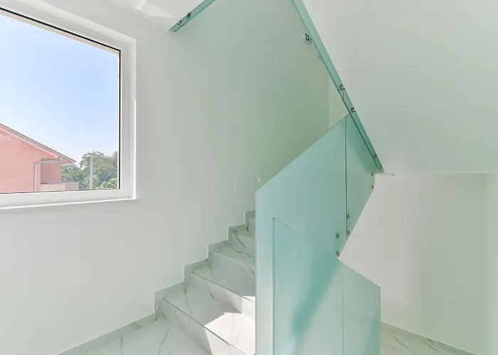 Div With Pool * Bibinje