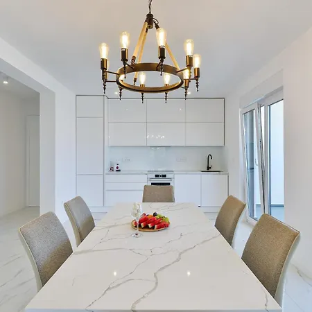 Apartment Div With Pool Bibinje