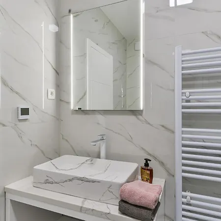 Div With Pool Appartement *