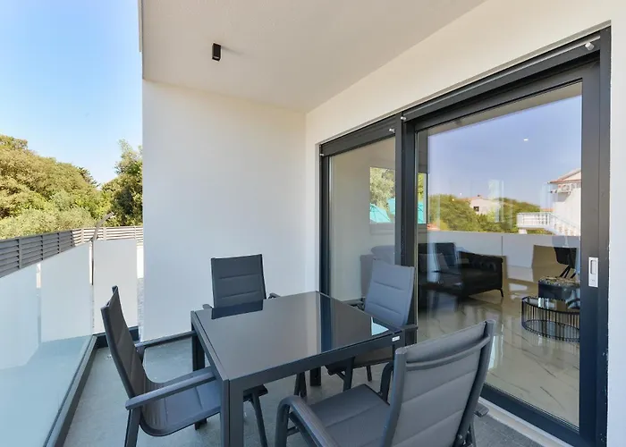 Apartamento Div With Pool