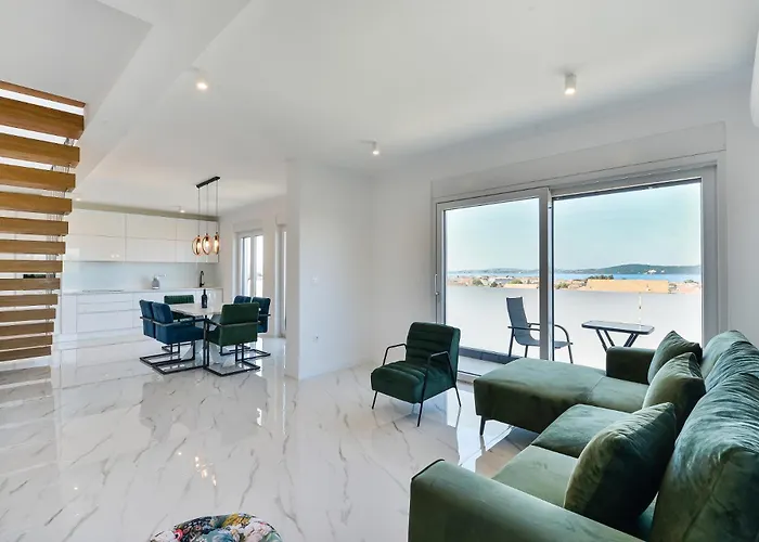 Div With Pool Apartamento