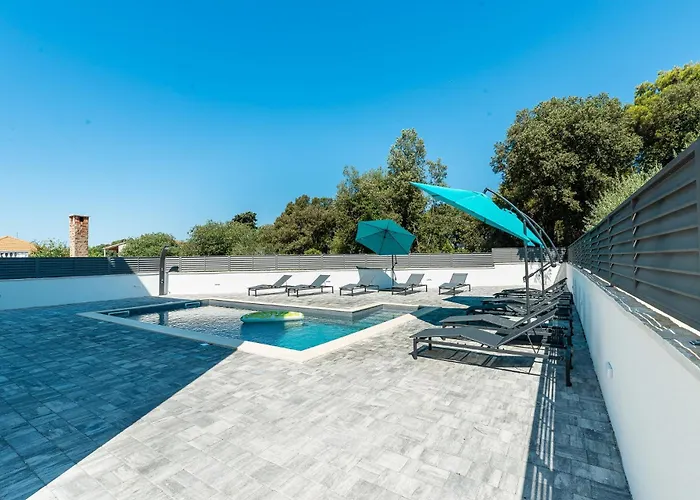Apartamento Div With Pool Bibinje